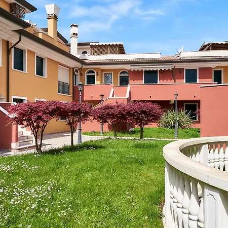 Jesolo Pines Beach House - Host Solution Exterior photo